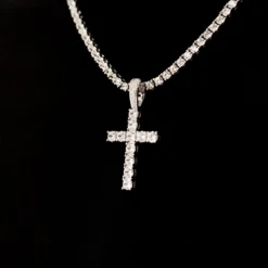 Diamond Cross In White Gold 8 Diamond Cross In White Gold -Fashion Jewelry Discount Store 1L9A6809