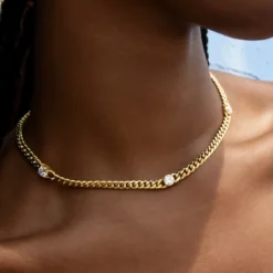 Round Stone Station Cuban Necklace In Yellow Gold