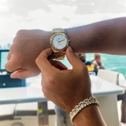 42MM Fluted Bezel Alpha Era In Yellow Gold -Fashion Jewelry Discount Store 2023 06 17 GLD LIFESTYLEYACHT 2576 Edit 16x9 b3e0acef 6939 4df7 bb87 008a85450eb6