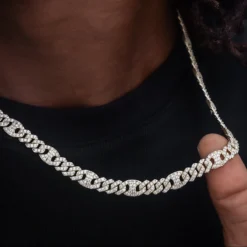 Iced Mariner Puffed Cuban Chain In Yellow Gold -Fashion Jewelry Discount Store 2023 07 11 GLD AUGUSTECOM 0262 Edit 1x1 4x5 a3ae1f06 ea3c 458d 84fa 181ef1807a76