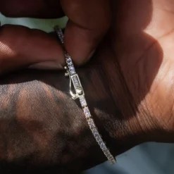 Diamond Tennis Bracelet In Yellow Gold- 2mm -Fashion Jewelry Discount Store 2023 07 11 GLD AUGUSTECOM 0505 Edit 1x1 4x5 679cc76f 5525 43d5 b4f4 a6b342773a33