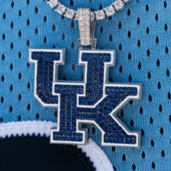 Kentucky Wildcats Logo Pendant -Fashion Jewelry Discount Store 2023 07 11 GLD AUGUSTECOM 2452 Edit 1x1 4x5 df714e59 627b 42e0 a2f3 dd50c379c20a