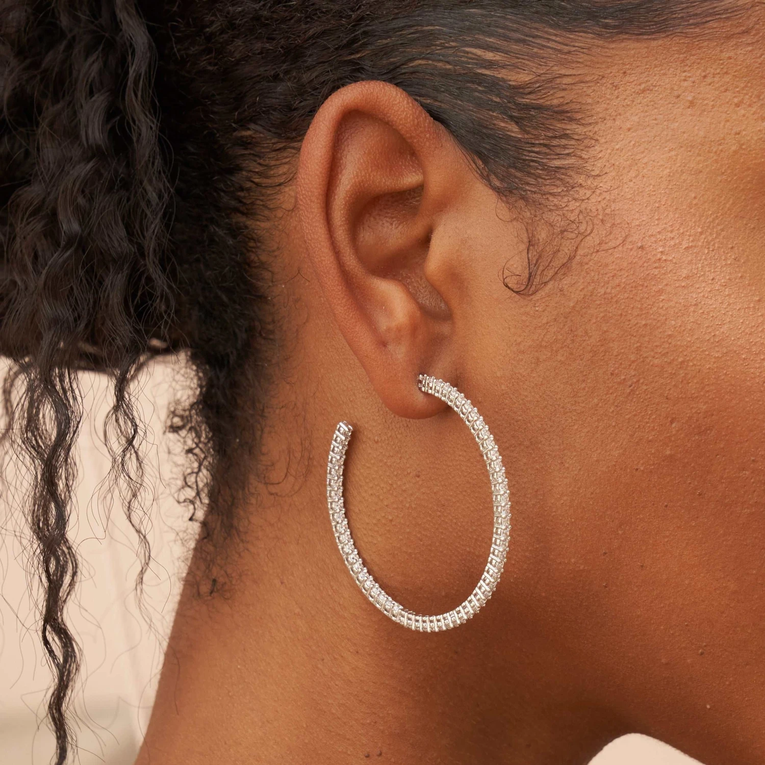 Medium Eternity Hoop Earrings In White Gold 2 Medium Eternity Hoop Earrings In White Gold - Image 2