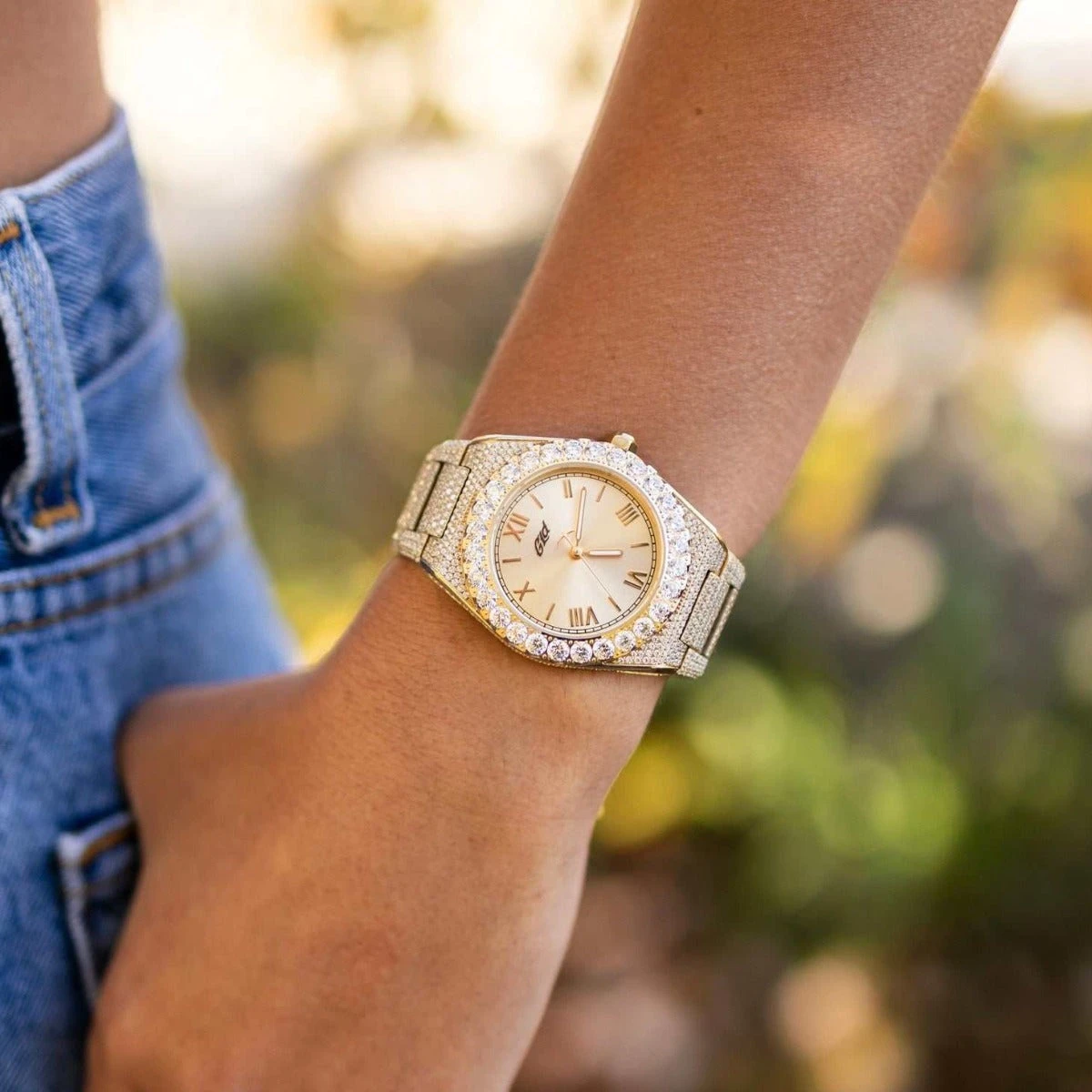 36MM Iced Alpha Era In Gold 5 36MM Iced Alpha Era In Gold - Image 5