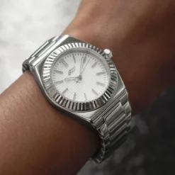 42MM Fluted Bezel Alpha Era In White Gold -Fashion Jewelry Discount Store 58941D29 72FE 44F3 9330 791E645A3A3B 1 201 a 1a69e545 b6f5 4f91 8e52 7da9cd15e781