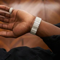 40MM Fully Iced Venom Perennial Era -Fashion Jewelry Discount Store 97692DF9 603F 4CAF 9C99 348443FE4317