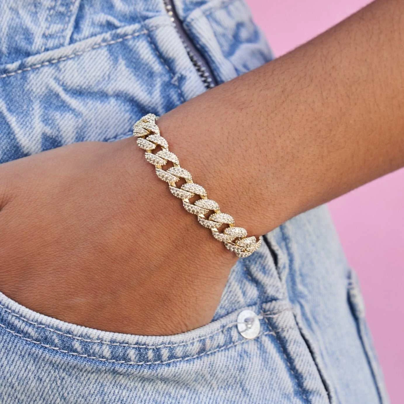 Iced Cuban Bracelet In Yellow Gold - 8.5mm 1 Iced Cuban Bracelet In Yellow Gold - 8.5mm