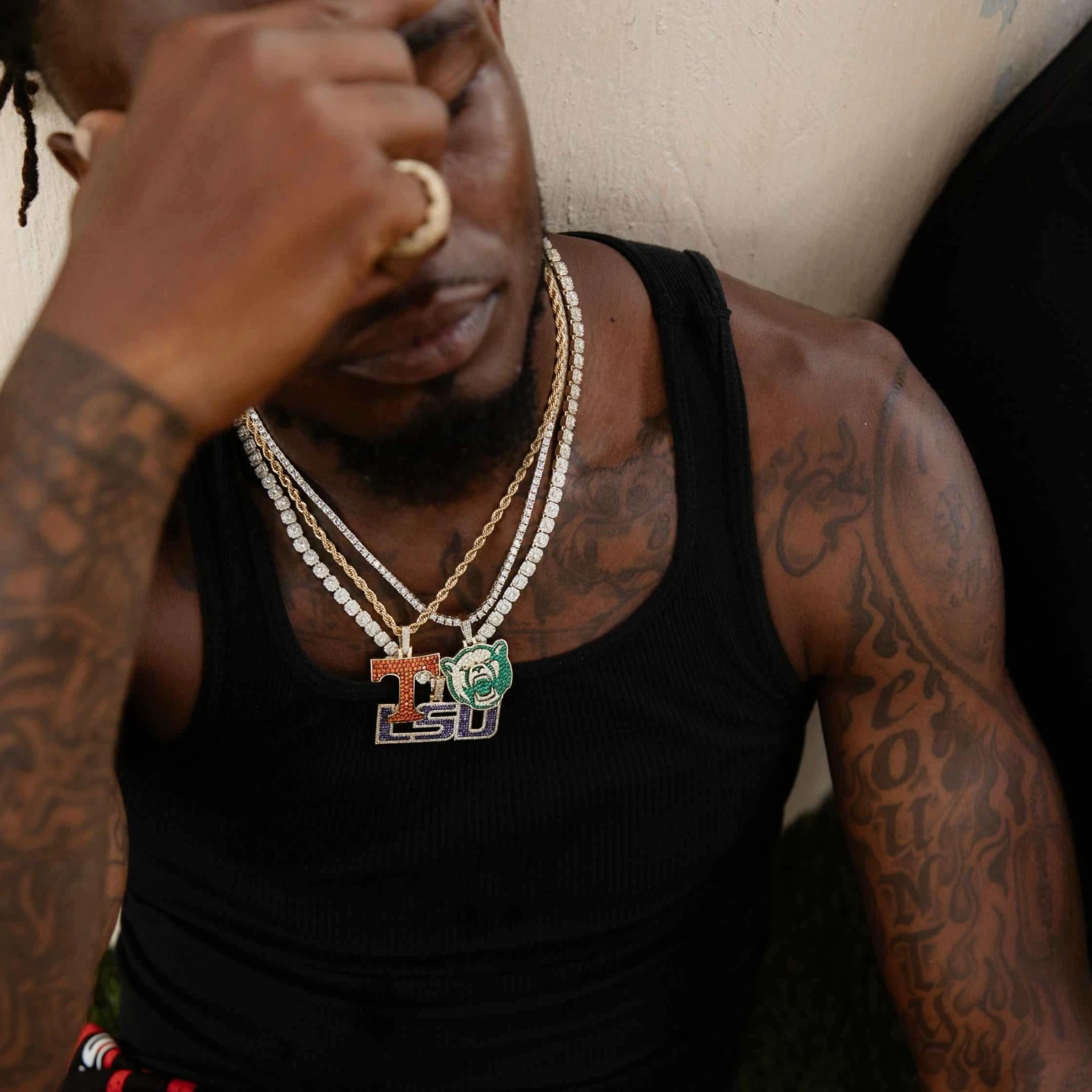 Baylor Bears Pendant - Yellow Gold 5 Baylor Bears Pendant - Yellow Gold - Image 5