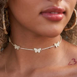 2-in-1 Micro Butterfly Necklace In Yellow Gold