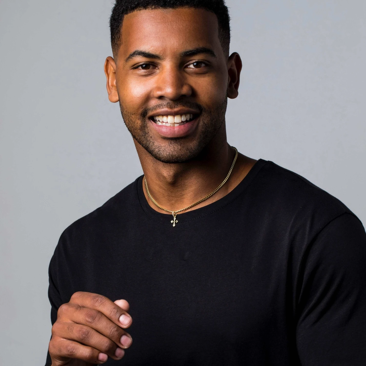 18k Vermeil Micro Simple Celtic Cross Pendant In Yellow Gold 3 18k Vermeil Micro Simple Celtic Cross Pendant In Yellow Gold - Image 3