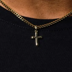 18k Vermeil Micro Simple Cross Pendant In Yellow Gold